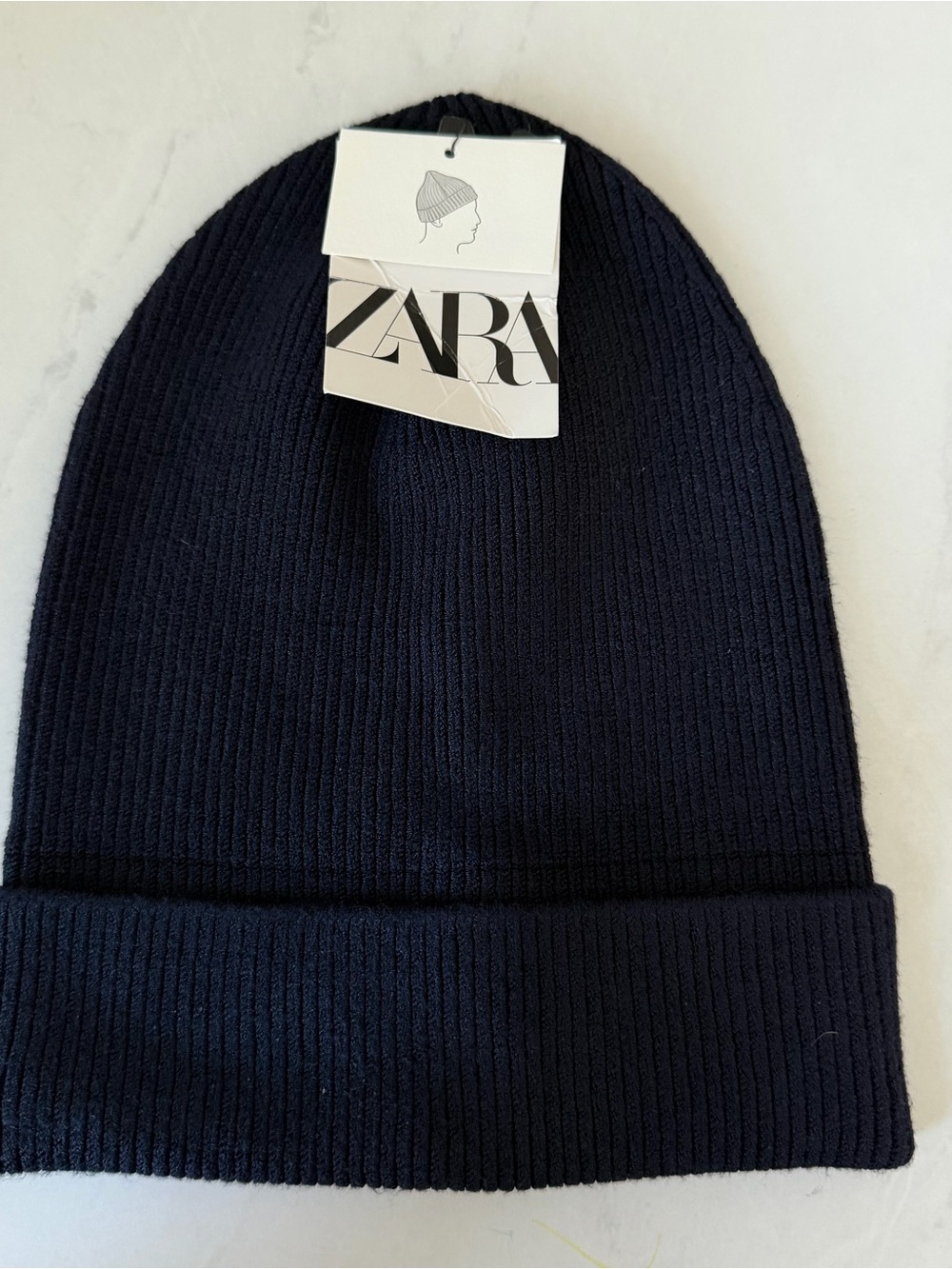 NWT!! Men’s ZARA Ribbed Knit Beanie in Navy
